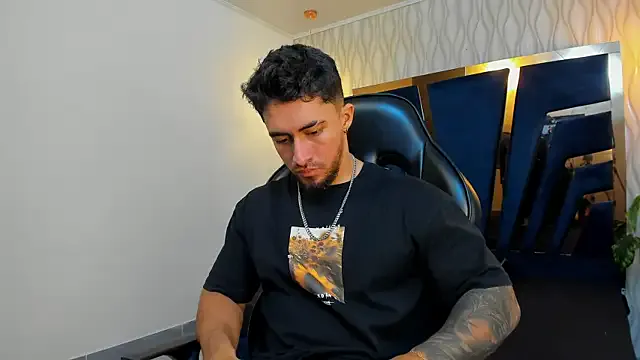 Freechat Brad_Summer on StripChat