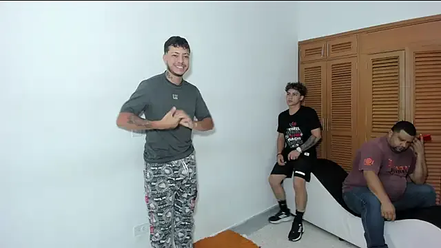 Freechat brutal_sex_room2k on StripChat