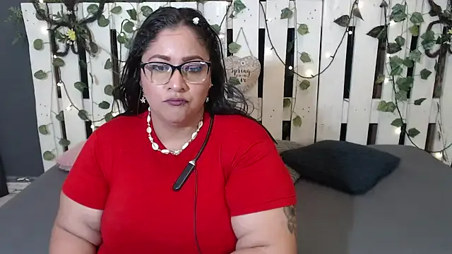 StripChat CANDY__STRONG is Freechat CANDY__STRONG — play boobs with oil