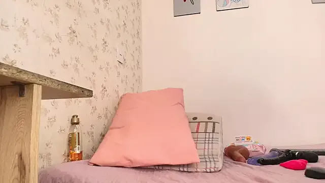 cataleya_ebony_ on StripChat 