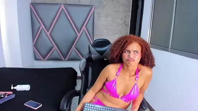 Freechat chubby_sexy_ on StripChat