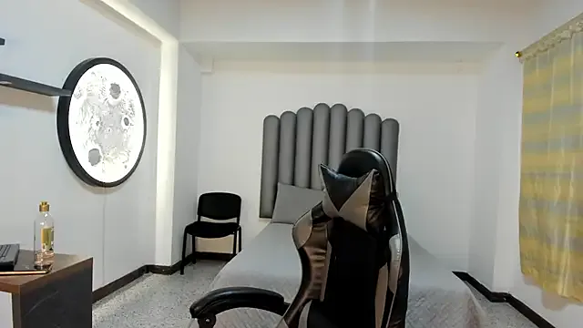 Freechat chubby_sexy_ on StripChat