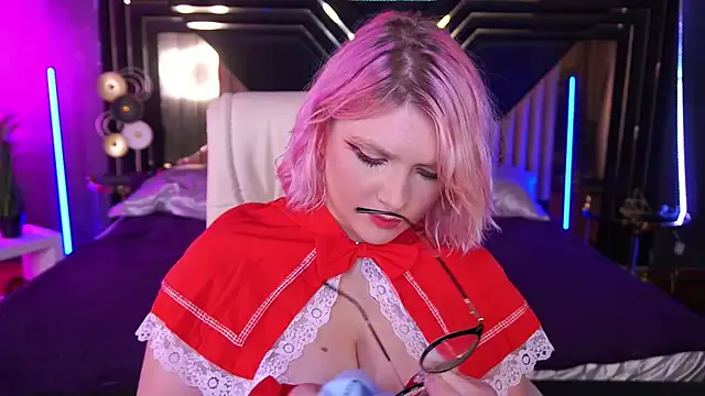 Private CoolTatis on StripChat