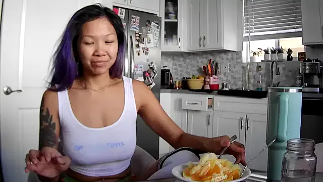 Freechat CryptoCamGirl on StripChat