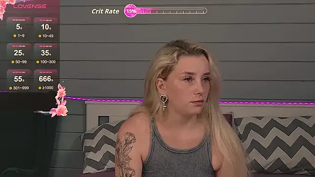 Freechat Crystal_Jull on StripChat