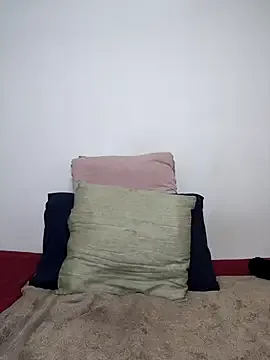 Curvy_sluty — Lets make it wet and cum