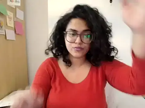 Freechat Curvydesifromgermany on StripChat