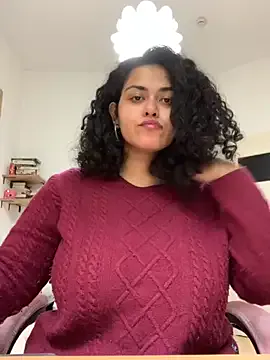 Freechat Curvydesifromgermany on StripChat