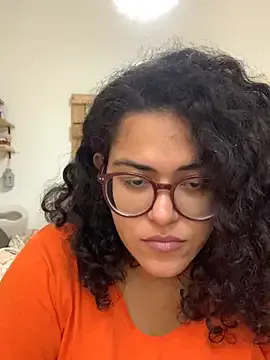 Freechat Curvydesifromgermany on StripChat