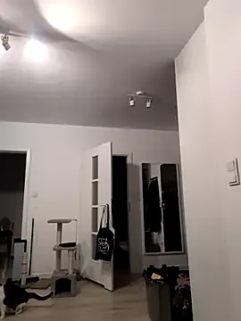 divine_eve — Naked for 10 min