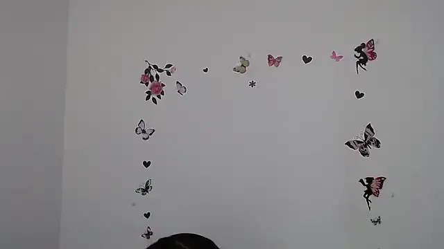 Freechat dulcenia_rose on StripChat