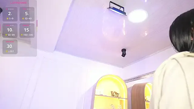 elasummer —  Sexy striptease, Ela