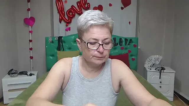 Freechat EmiliaGree on StripChat