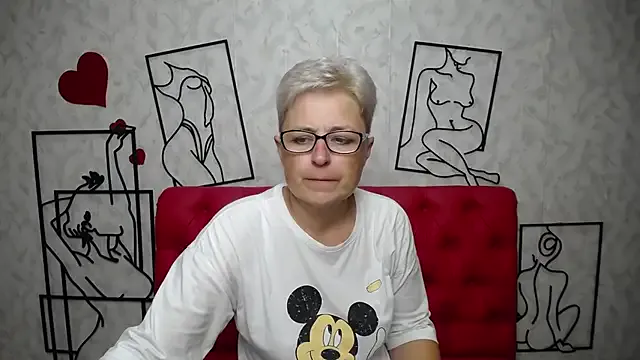 Freechat EmiliaGree on StripChat