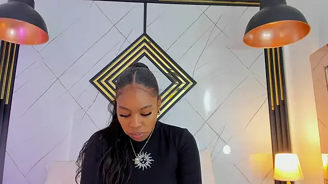 Freechat EmilyDiaaz on StripChat