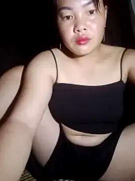 Freechat emilyzz on StripChat