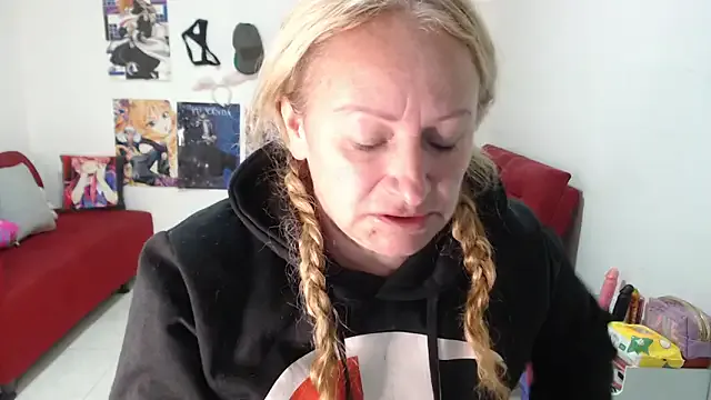 Freechat emperabigbootybigass on StripChat