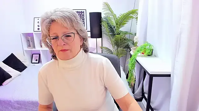 EvelynJoyful — handbra