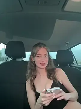 EvieEvans — Last tipper gets 2 BRANDNEW squirt vids