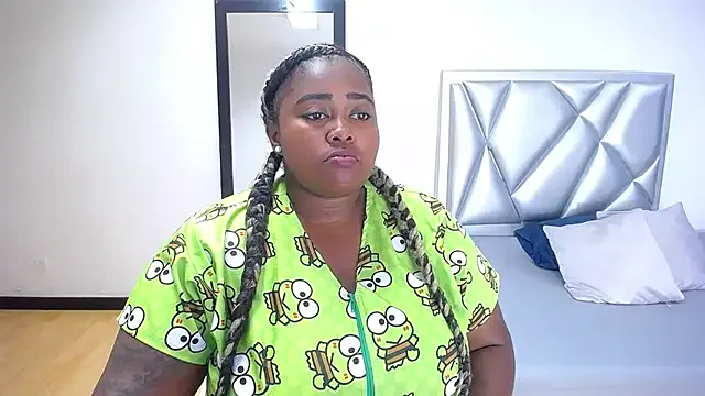 Freechat exotic_karmella on StripChat