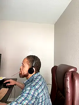 Freechat Fathero1time on StripChat