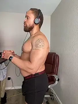 Freechat Fathero1time on StripChat