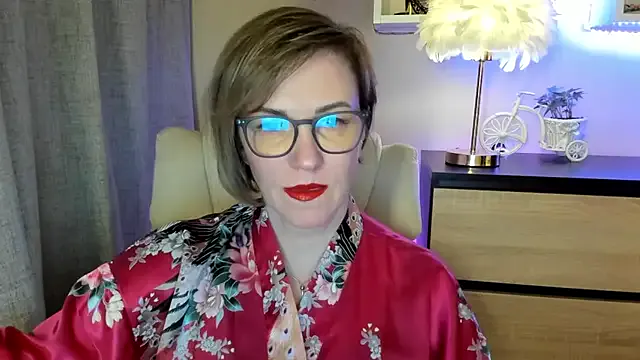 Freechat feliziaDesire on StripChat