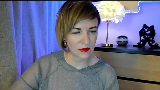 Freechat feliziaDesire on StripChat