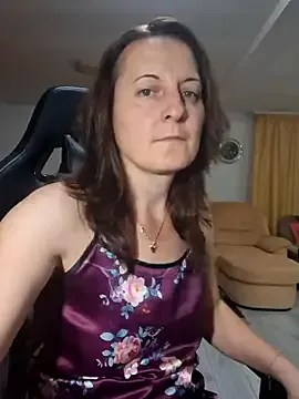 Freechat Fluturas2 on StripChat