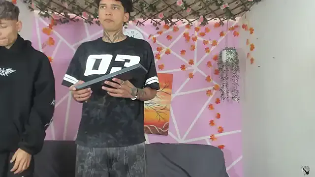 Fresahot2005 — all naked masturbating