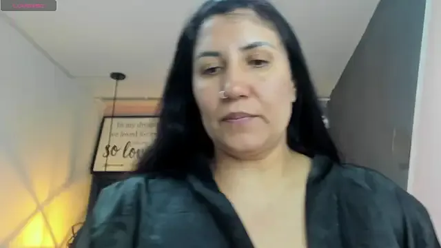 Freechat GiaFox_ on StripChat