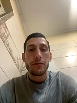 Gionnytav — Oggi masturbata con l'olio 10 minuti