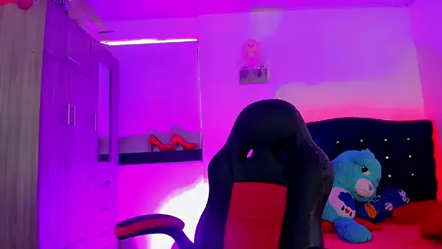 Hellen_moons__ — make me happy