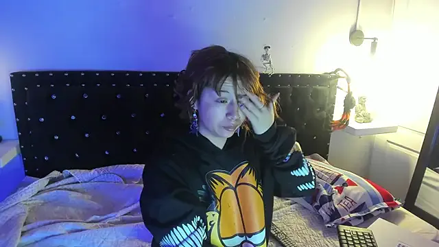 hey_noraly — masturb with boobs