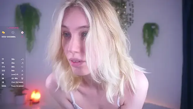 Freechat HoneyRay on StripChat