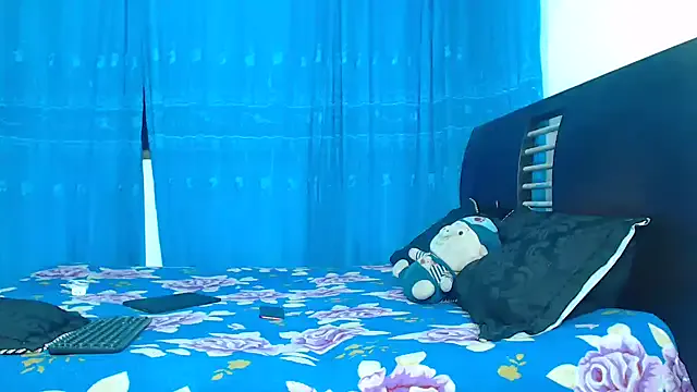 Freechat Hot_Sharks_ on StripChat