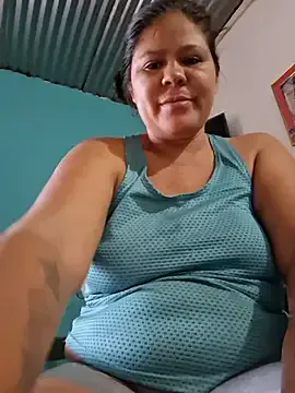 hotmom33 — TWO GIRLS OPEN PUSSY