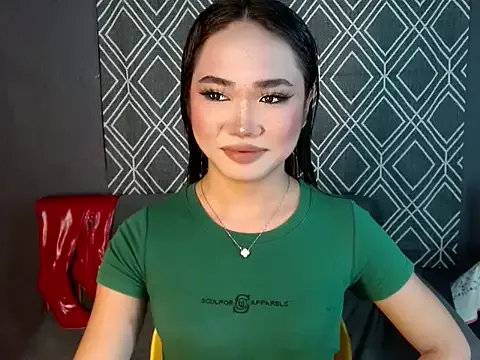 Freechat hugesignificant_69 on StripChat