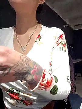 Isabella_Varella — Freechat on StripChat