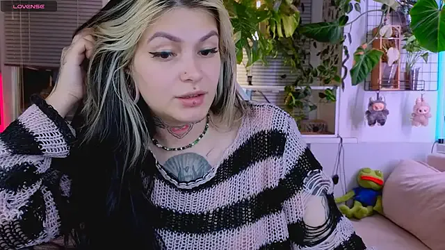 Freechat jelya_sg on StripChat