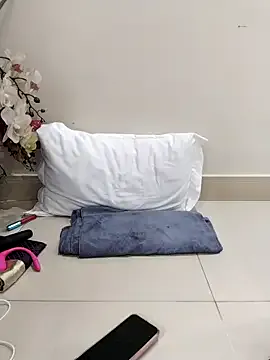 jessica-mimi on StripChat 