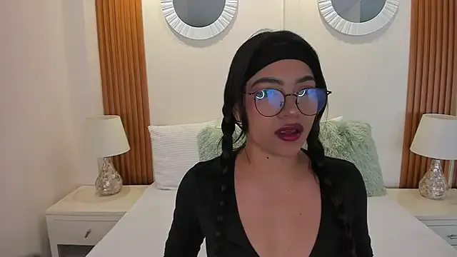 Freechat kendalFox_ on StripChat