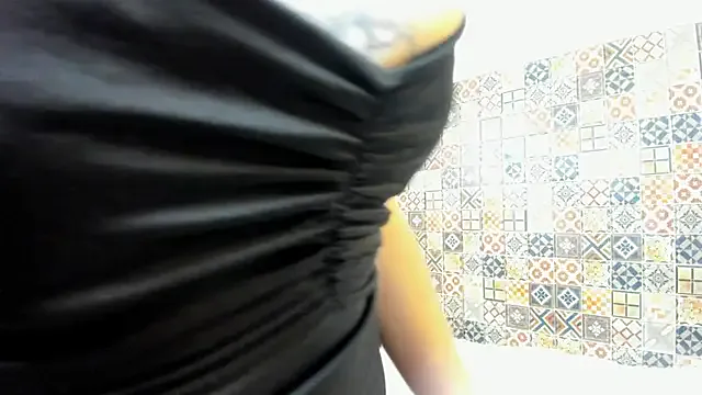 Keyla_ruiz_ — Spank butt  * 10 times, ass red