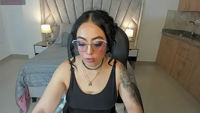 Freechat kim_thompson_1 on StripChat