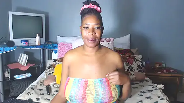 KinkyTall85 on StripChat 