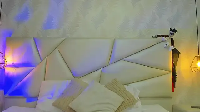 laurettedela_rouse — take off my clothes