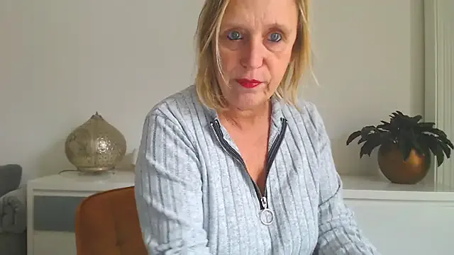 legalyblond — full naked