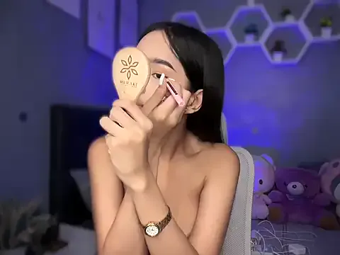 lelasohna on StripChat 