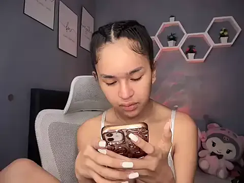 lelasohna on StripChat 