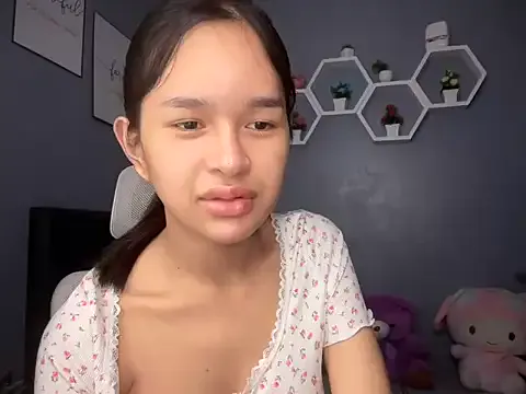 lelasohna on StripChat 